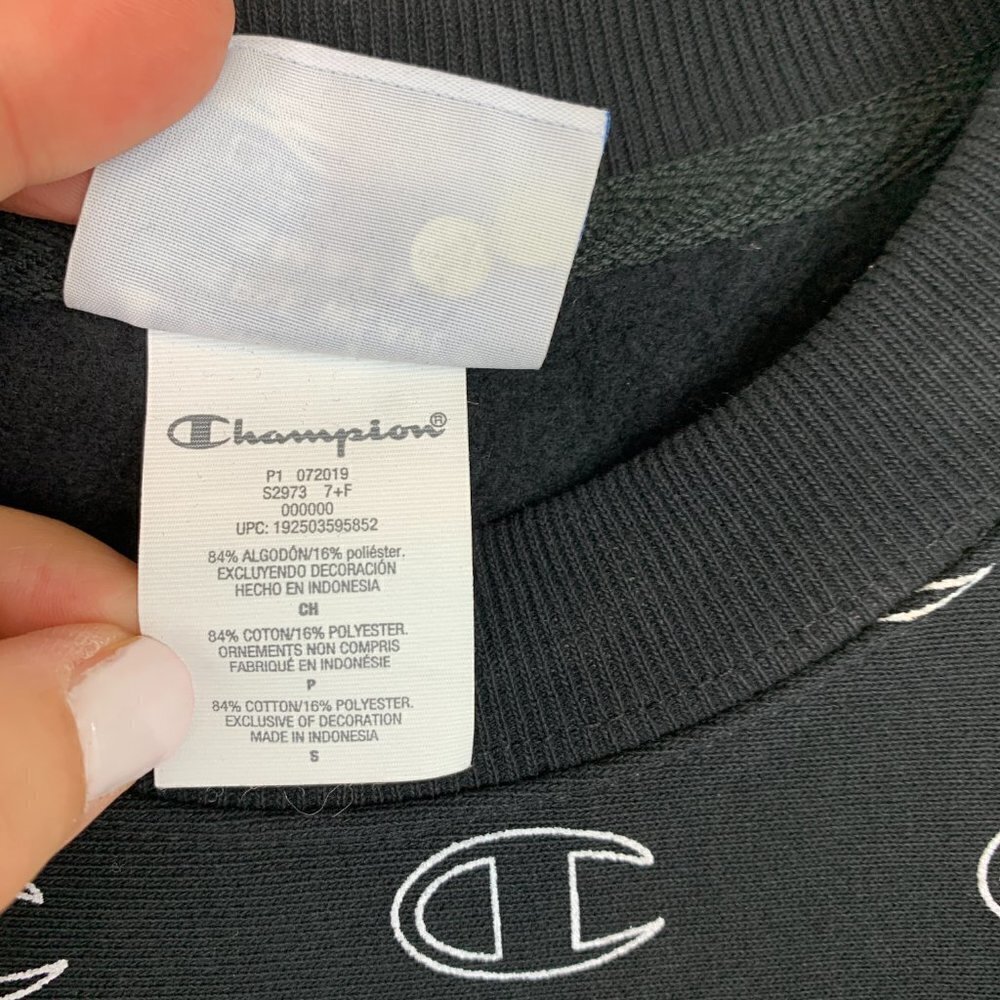 Champion Reverse Weave Logo Crew Neck Sweatshirt - Picture 4 of 8